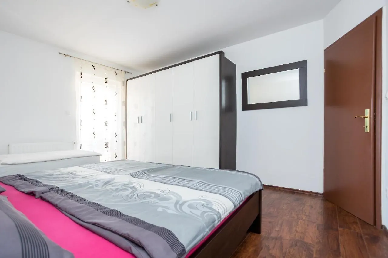 Apartmani Sandra Malinska Sveti Vid-Miholjice