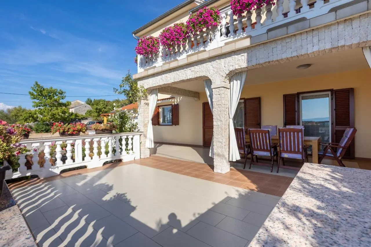 Apartmani Sandra Malinska Sveti Vid-Miholjice Apartment