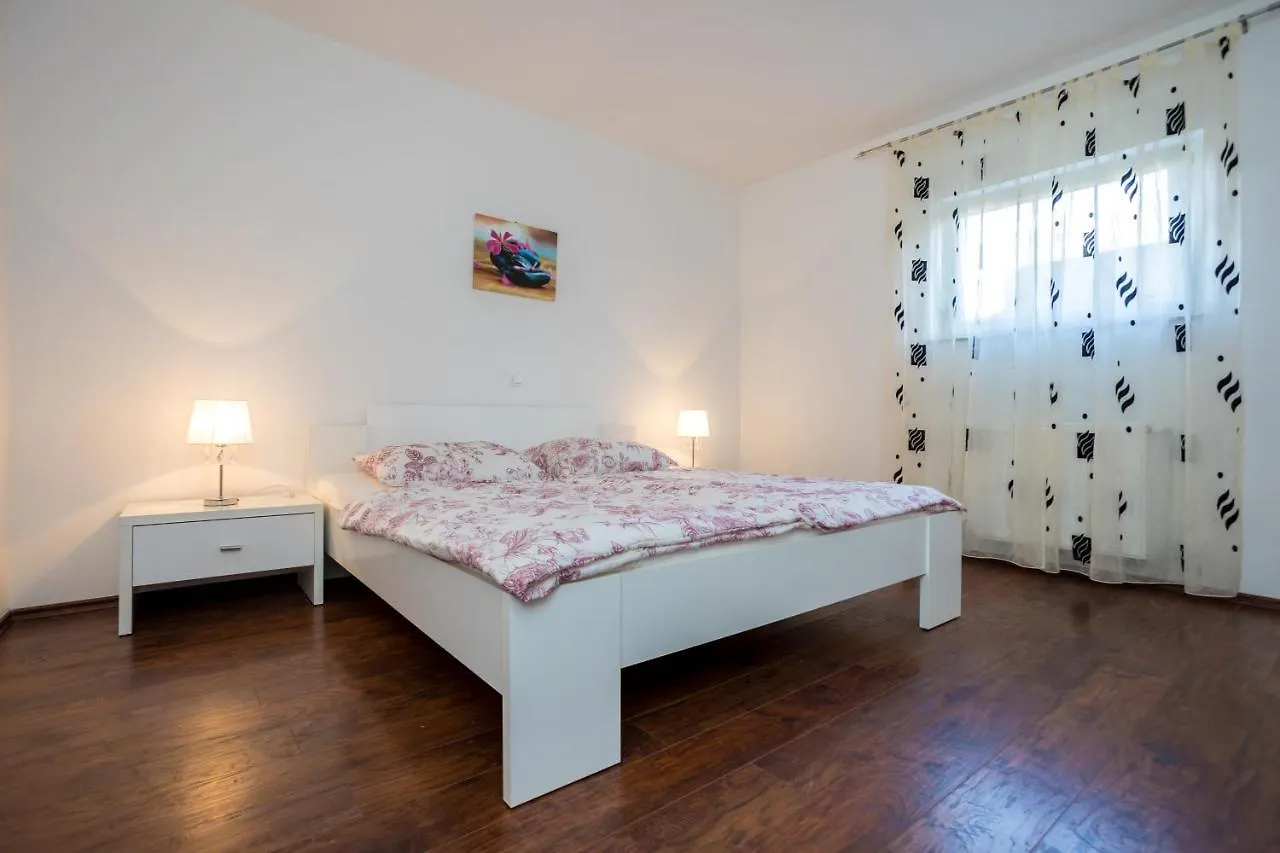 Apartment Apartmani Sandra Malinska Sveti Vid-Miholjice