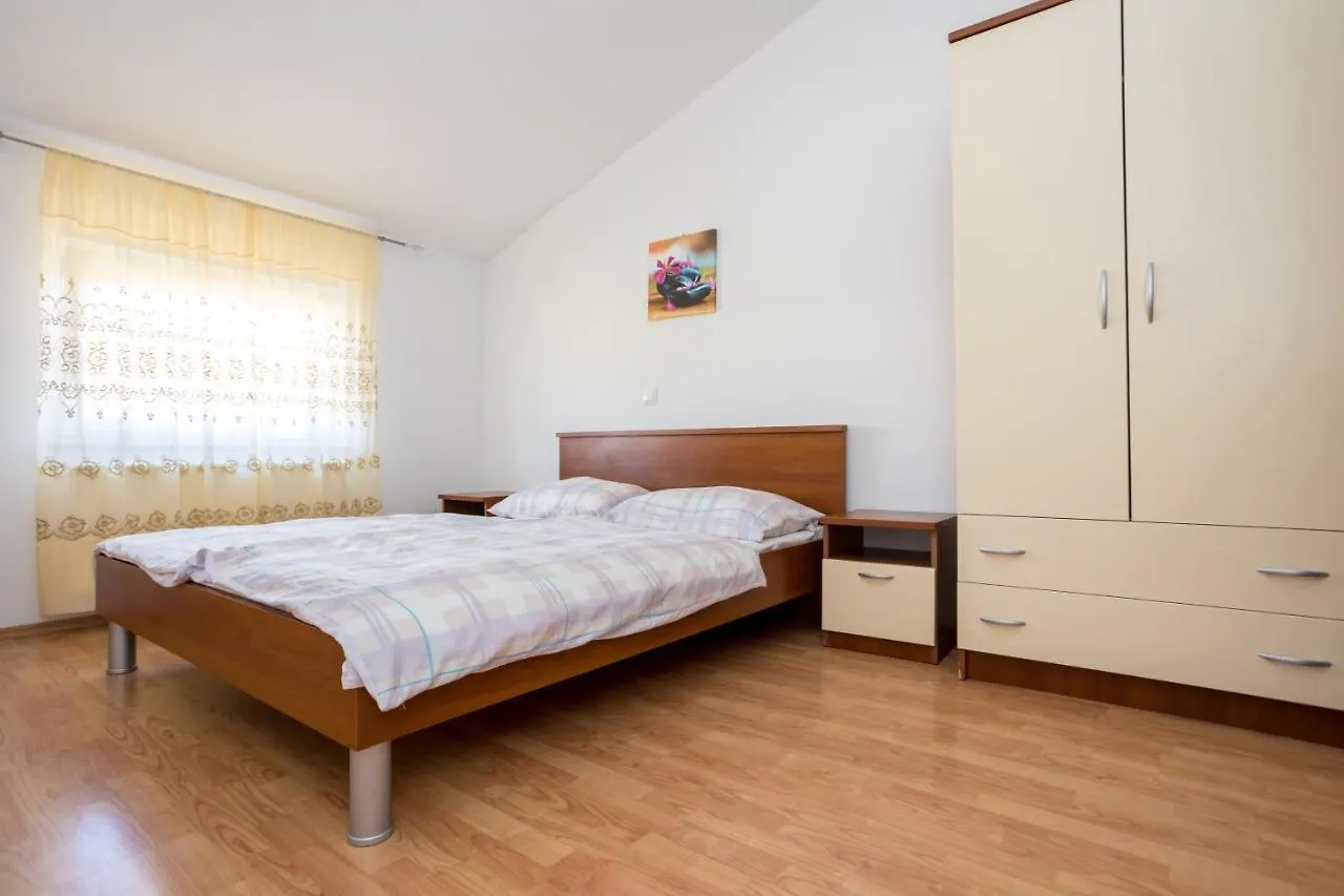 Apartment Apartmani Sandra Malinska Sveti Vid-Miholjice