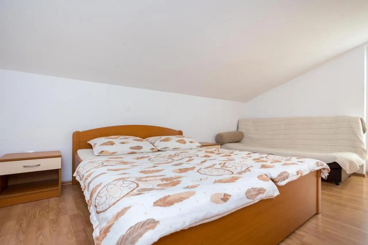 Apartmani Sandra Malinska Sveti Vid-Miholjice